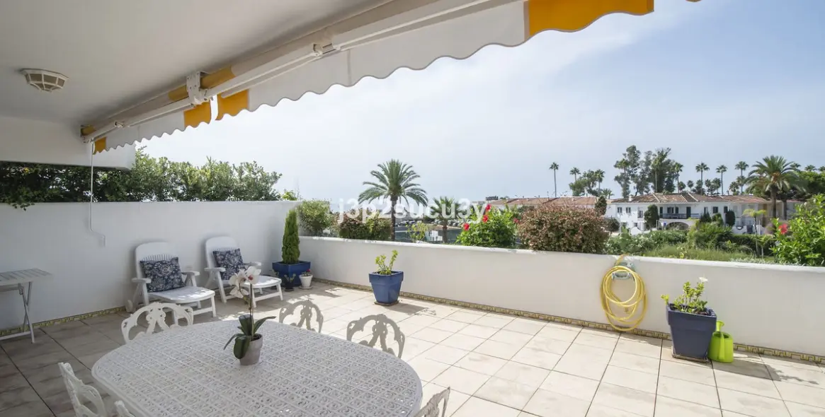 Long-term rent of middle floor apartment in Guadalmina Baja 13