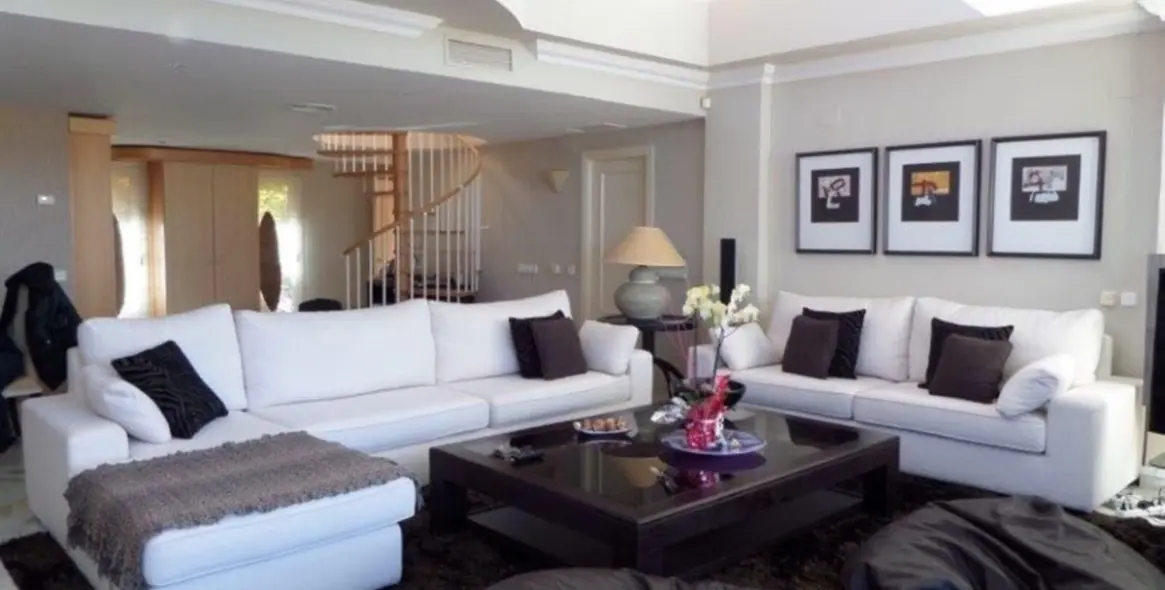 Долгосрочная аренда пентхауса в Nueva Andalucía 1