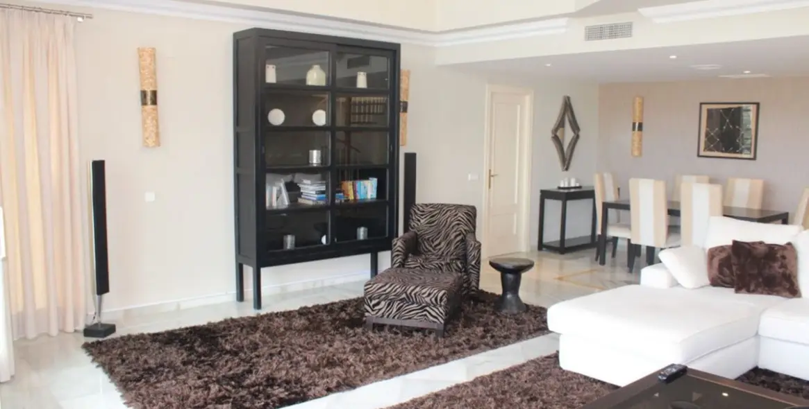 Долгосрочная аренда пентхауса в Nueva Andalucía 2