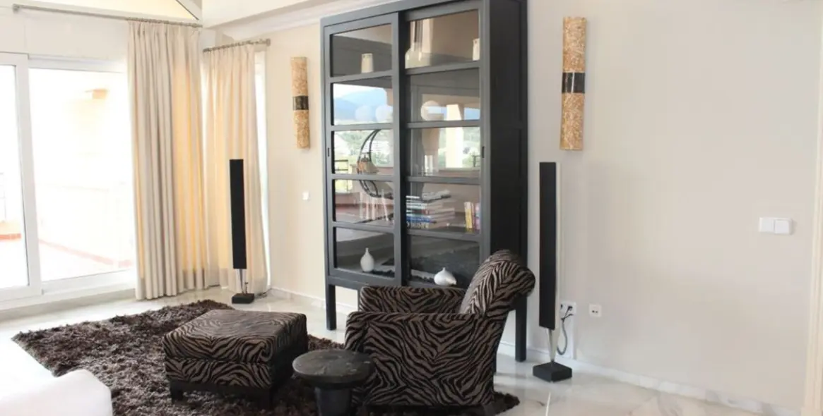 Долгосрочная аренда пентхауса в Nueva Andalucía 4