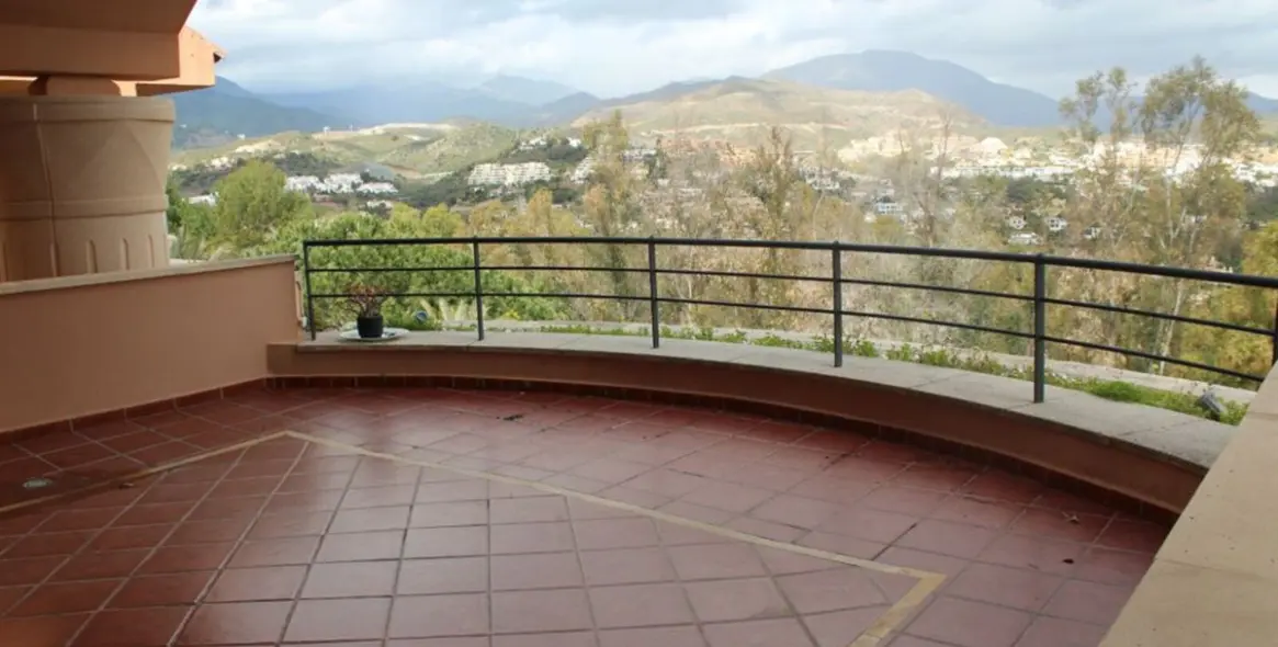 Долгосрочная аренда пентхауса в Nueva Andalucía 17