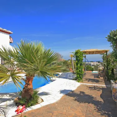 Краткосрочная аренда  отдельно стоящей виллы в Calahonda
