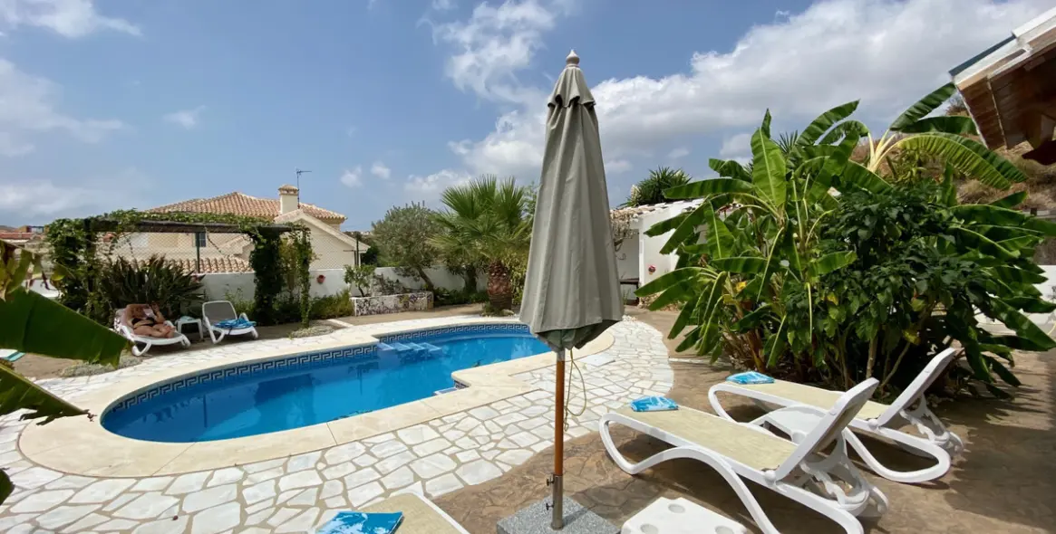 Краткосрочная аренда  отдельно стоящей виллы в Calahonda 4