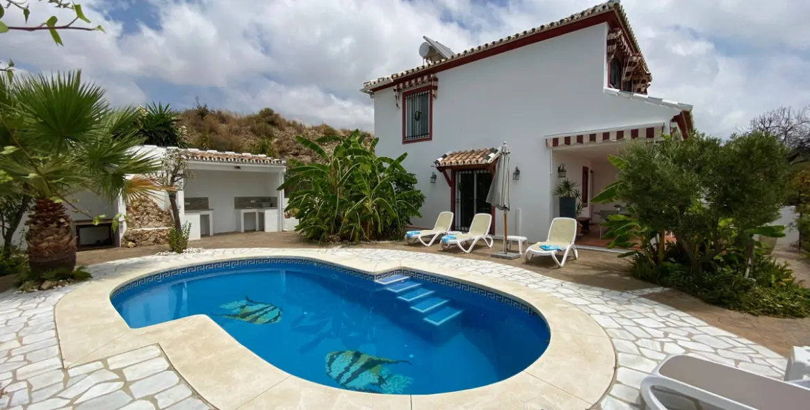 Краткосрочная аренда  отдельно стоящей виллы в Calahonda 6