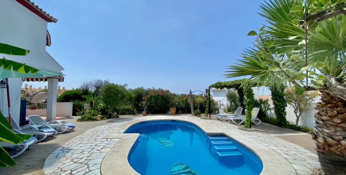 Краткосрочная аренда  отдельно стоящей виллы в Calahonda 7