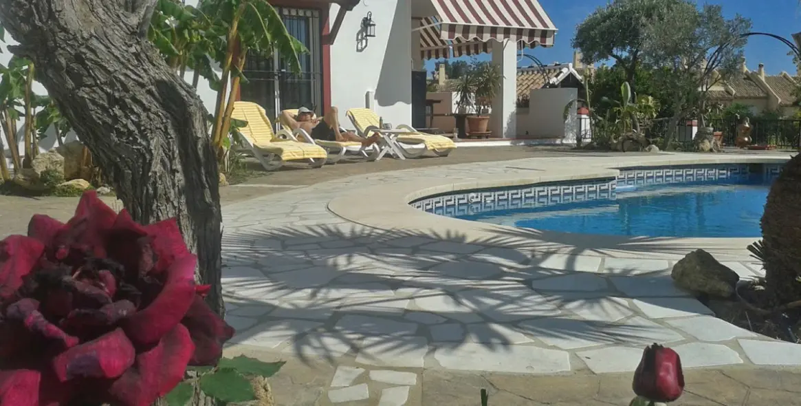 Краткосрочная аренда  отдельно стоящей виллы в Calahonda 8