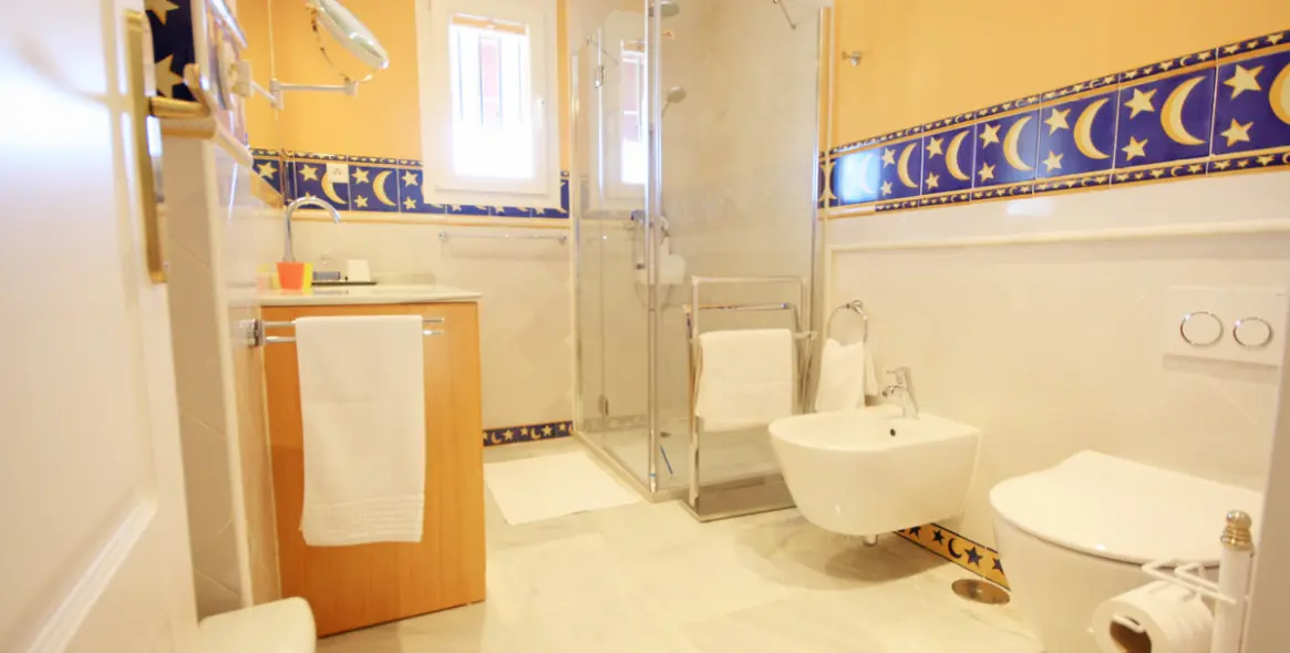 Краткосрочная аренда  отдельно стоящей виллы в Calahonda 46