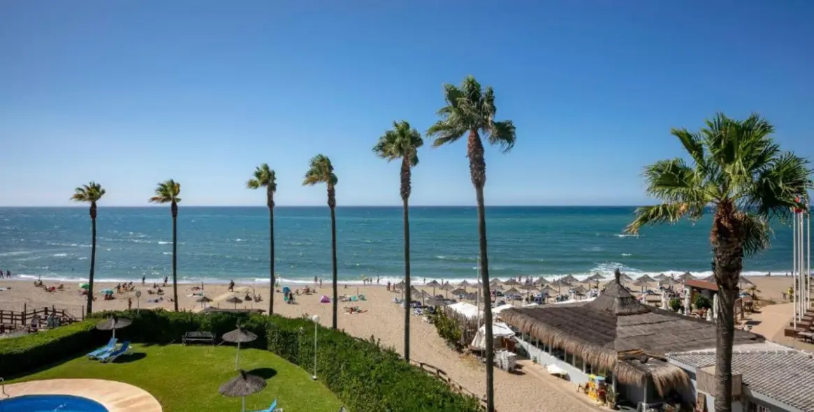 Краткосрочная аренда  отдельно стоящей виллы в Calahonda 56