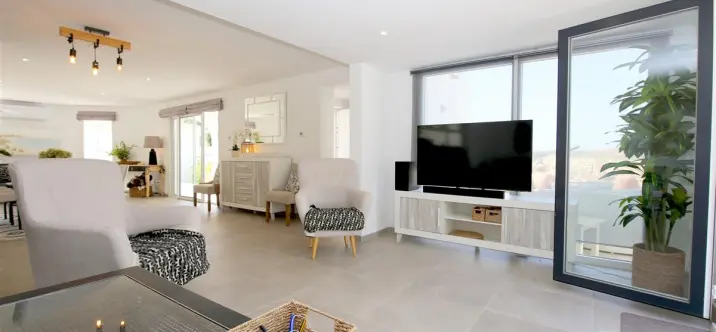 Краткосрочная аренда  отдельно стоящей виллы в Estepona 2