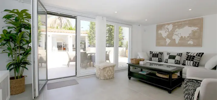 Краткосрочная аренда  отдельно стоящей виллы в Estepona 3