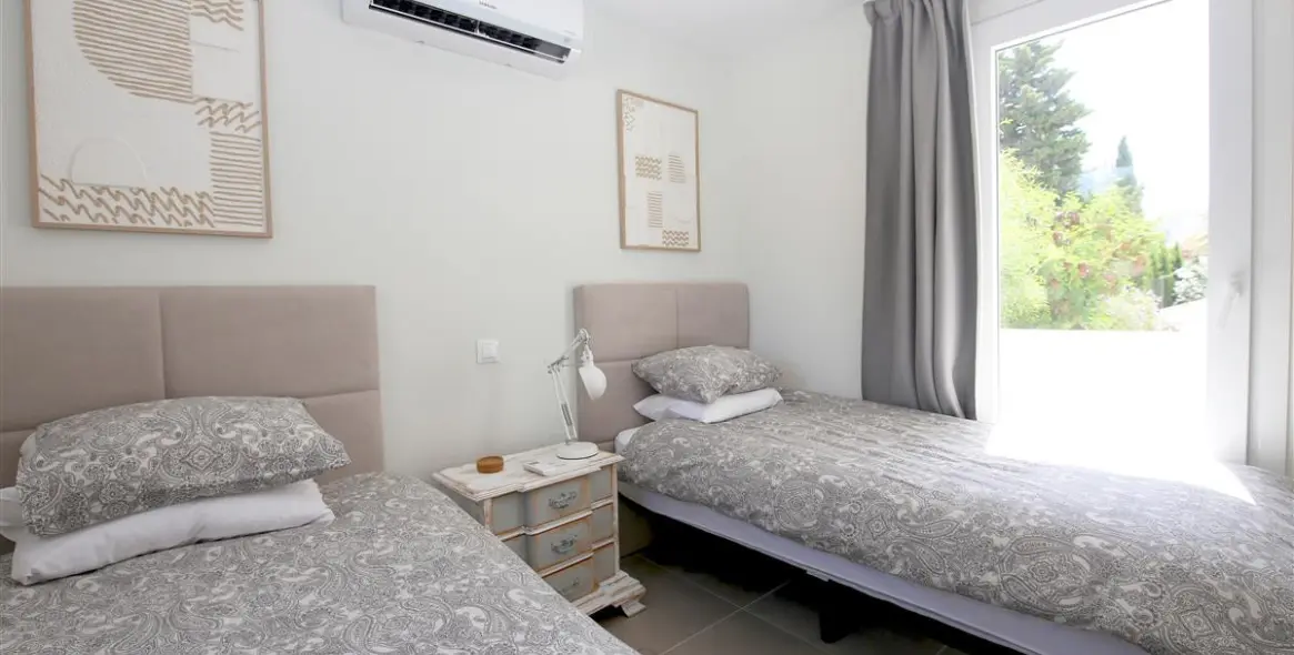 Краткосрочная аренда  отдельно стоящей виллы в Estepona 10