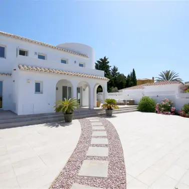 Alquiler a corto plazo de villa independiente en Estepona