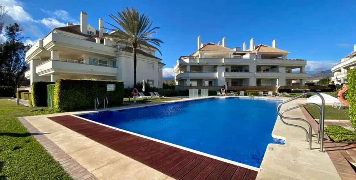 Short-term rent of penthouse in Estepona 31
