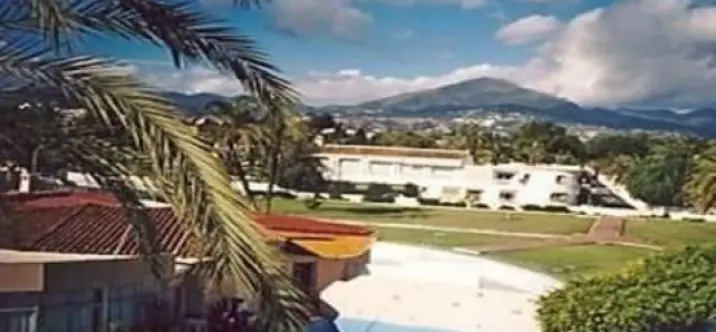 Alquiler a corto plazo de apartamento en planta media en Cortijo Blanco 0