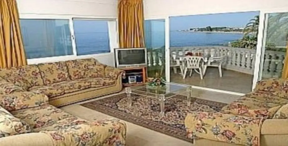 Краткосрочная аренда апартаментов на среднем этаже в Cortijo Blanco 2