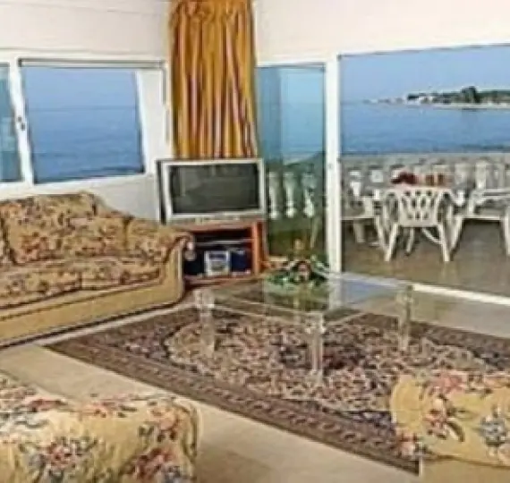 Alquiler a corto plazo de apartamento en planta media en Cortijo Blanco