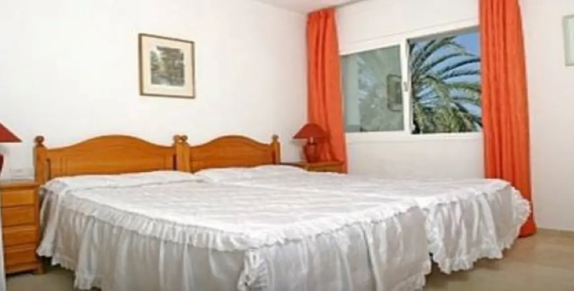 Краткосрочная аренда апартаментов на среднем этаже в Cortijo Blanco 8