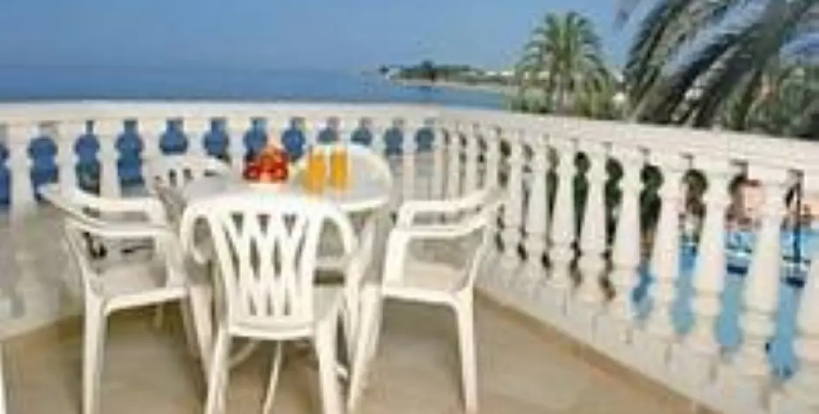 Краткосрочная аренда апартаментов на среднем этаже в Cortijo Blanco 12