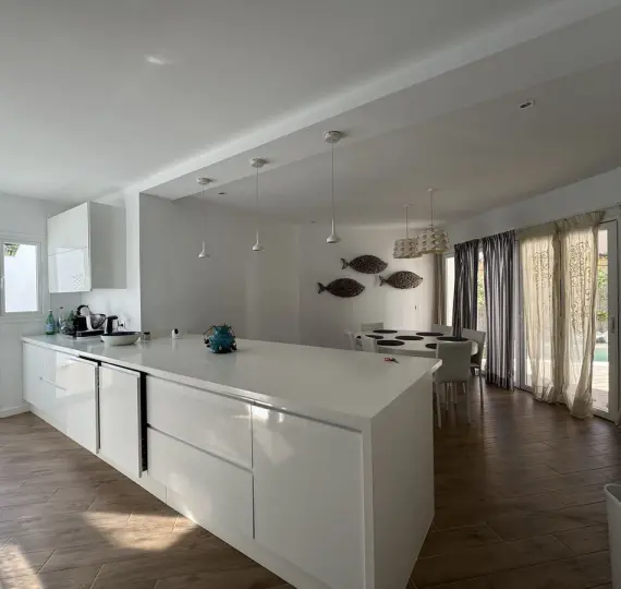 Краткосрочная аренда  отдельно стоящей виллы в Bahía de Marbella