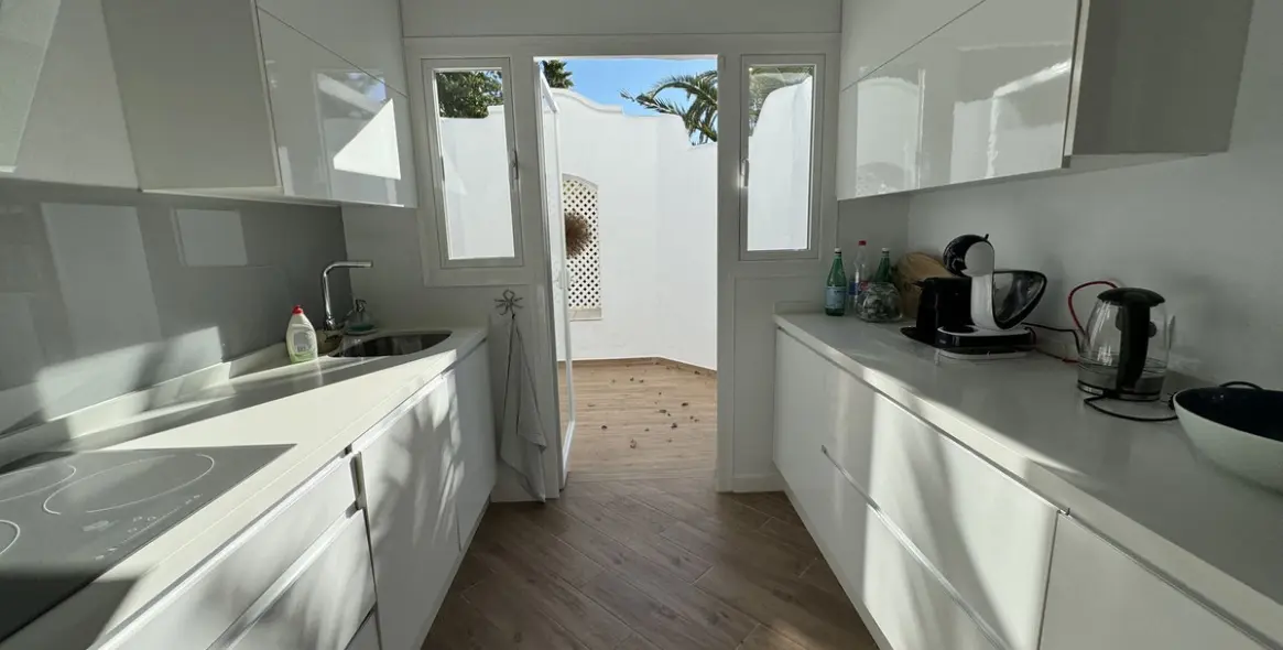 Краткосрочная аренда  отдельно стоящей виллы в Bahía de Marbella 11