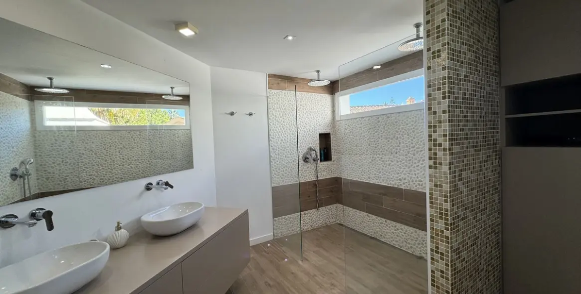 Краткосрочная аренда  отдельно стоящей виллы в Bahía de Marbella 12