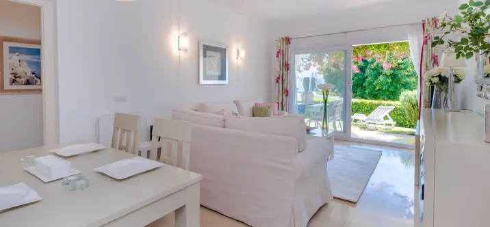 Short-term rent of ground floor apartment in El Paraiso 0