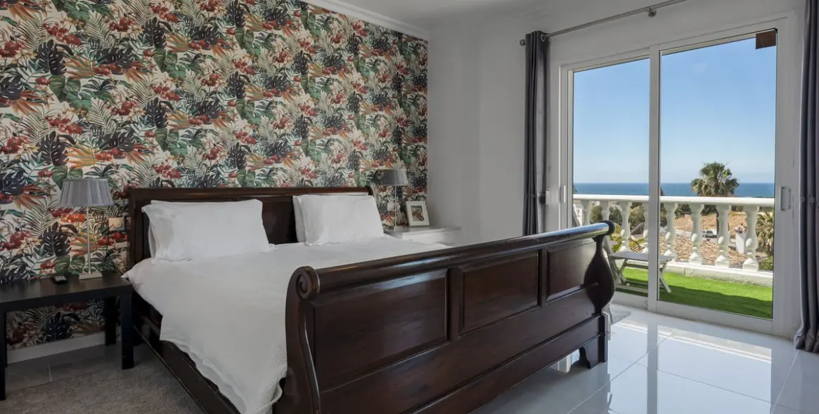 Short-term rent of semi-detached house in El Chaparral 4