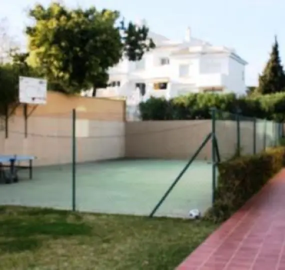 Краткосрочная аренда  отдельно стоящей виллы в Calahonda