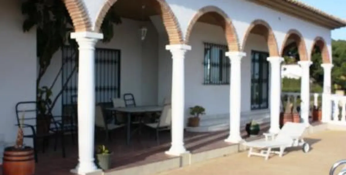 Краткосрочная аренда  отдельно стоящей виллы в Calahonda 9