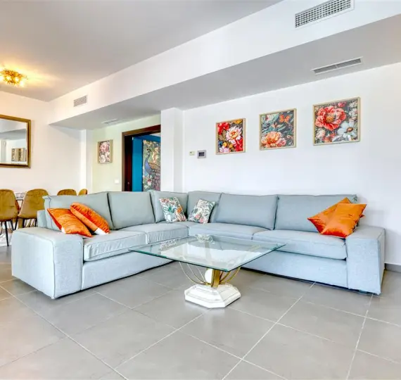 Краткосрочная аренда дома на две семьи в Estepona