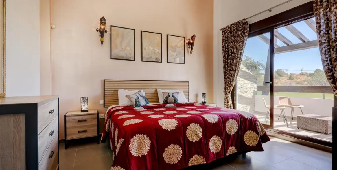 Краткосрочная аренда дома на две семьи в Estepona 5