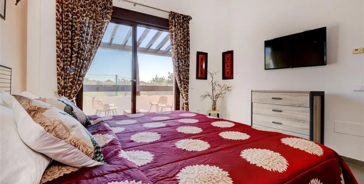 Краткосрочная аренда дома на две семьи в Estepona 6