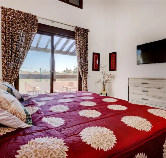 Краткосрочная аренда дома на две семьи в Estepona