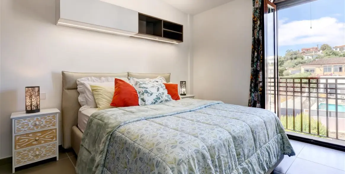 Краткосрочная аренда дома на две семьи в Estepona 9