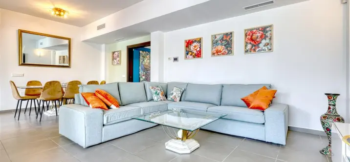 Short-term rent of semi-detached house in Estepona 3