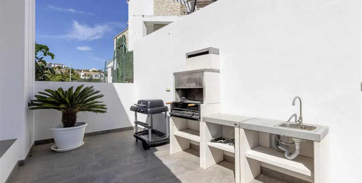 Alquiler a corto plazo de casa pareada en Estepona 17