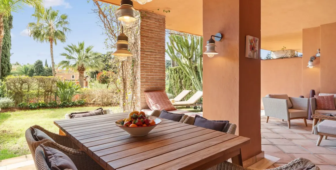 Краткосрочная аренда апартаментов на первом этаже в Bahía de Marbella 2