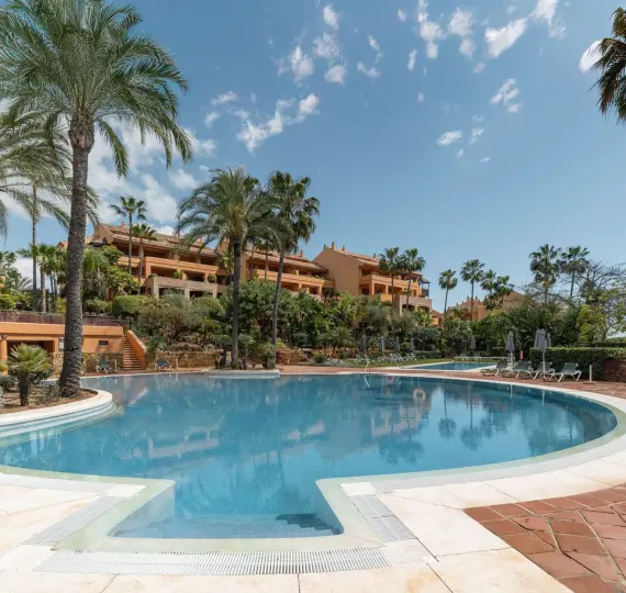 Short-term rent of ground floor apartment in Bahía de Marbella