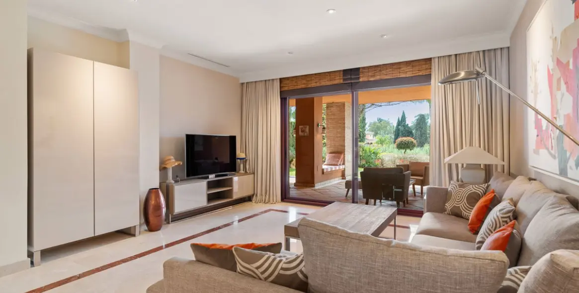 Краткосрочная аренда апартаментов на первом этаже в Bahía de Marbella 7