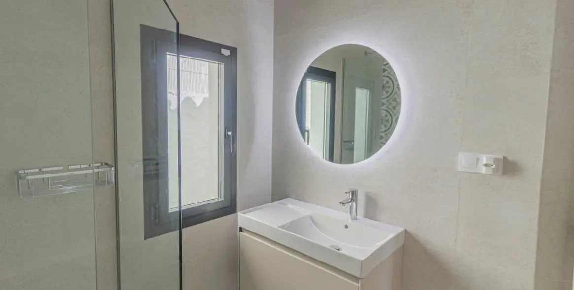 Long-term rent of detached villa in Punta Chullera 19