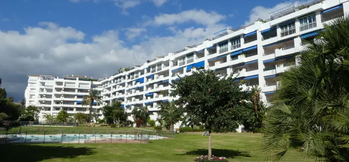 Middle floor apartment R5144254 0