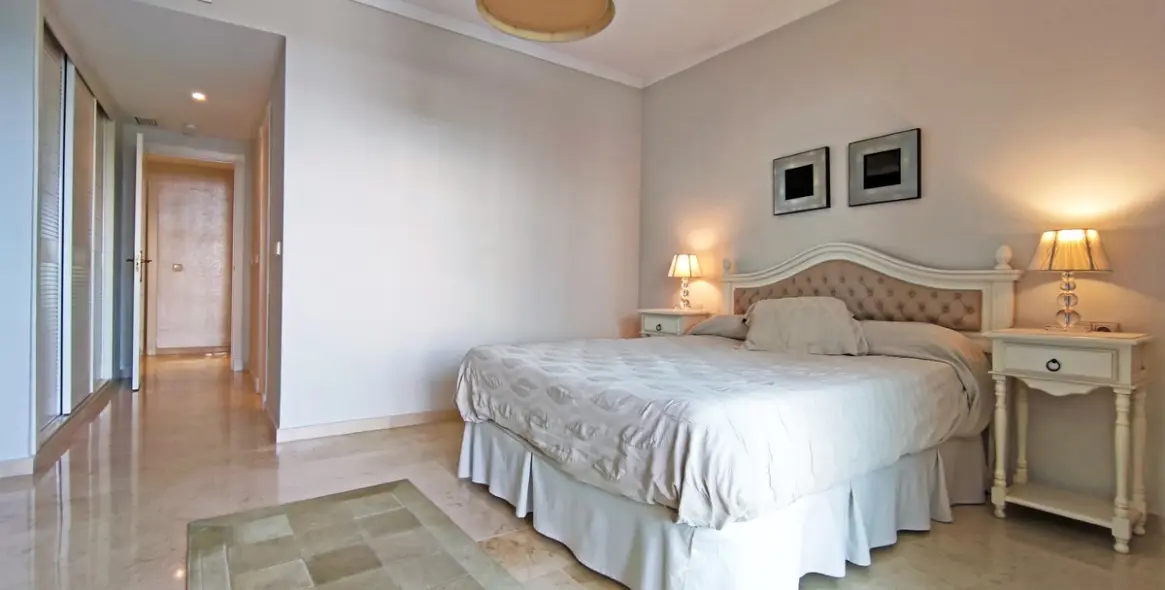 Долгосрочная аренда апартаментов на среднем этаже в Marbella (район Puerto Banús) 8