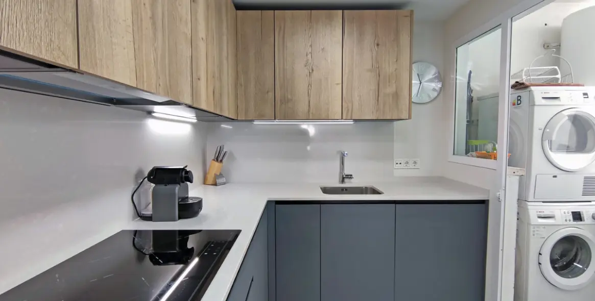 Long-term rent of middle floor apartment in Puerto Banús 23