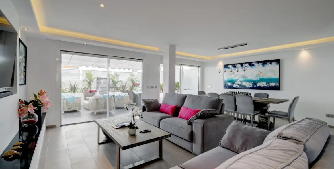 Short-term rent of townhouse in Marbella 2