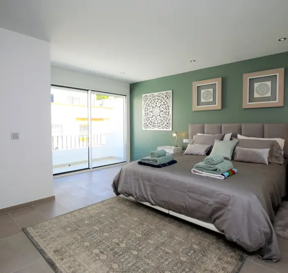 Short-term rent of townhouse in Marbella