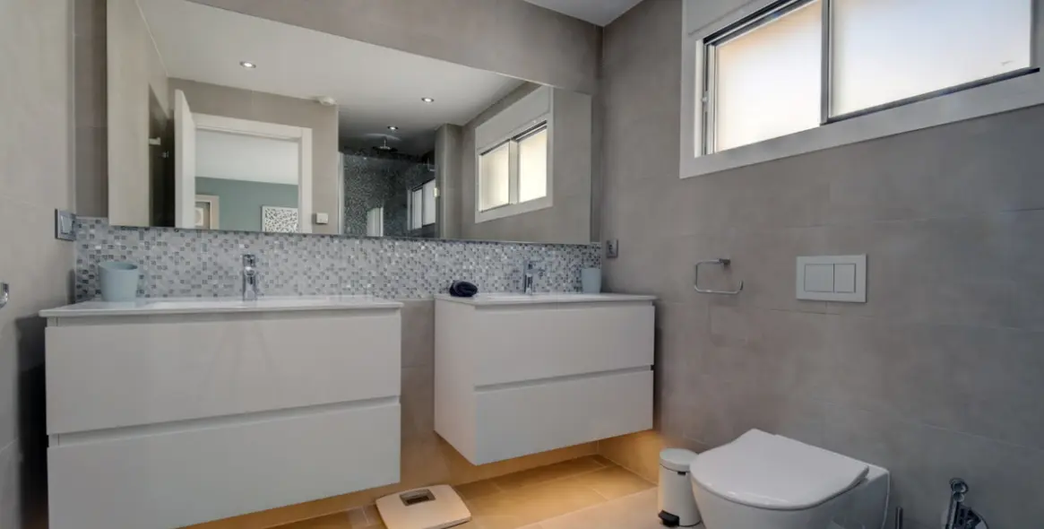 Short-term rent of townhouse in Marbella 5