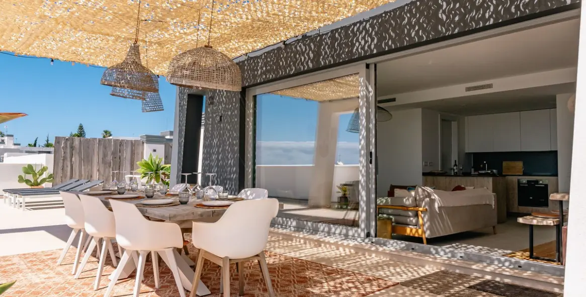Short-term rent of penthouse in Estepona 4