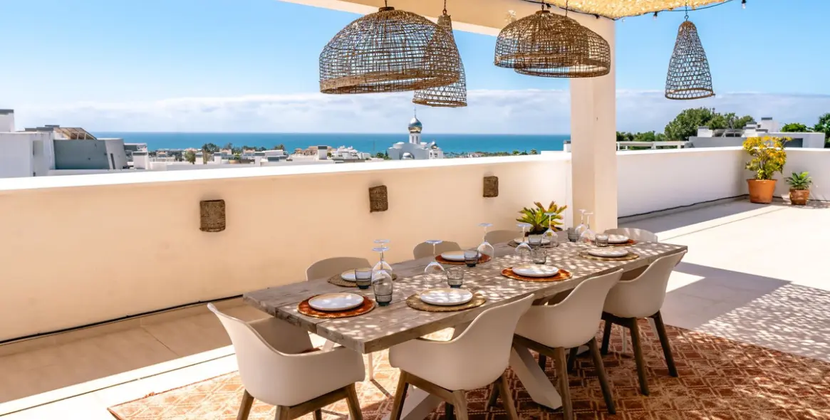 Short-term rent of penthouse in Estepona 5