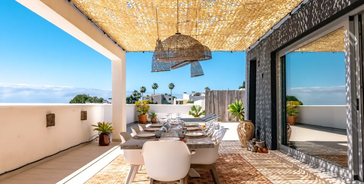 Short-term rent of penthouse in Estepona 8