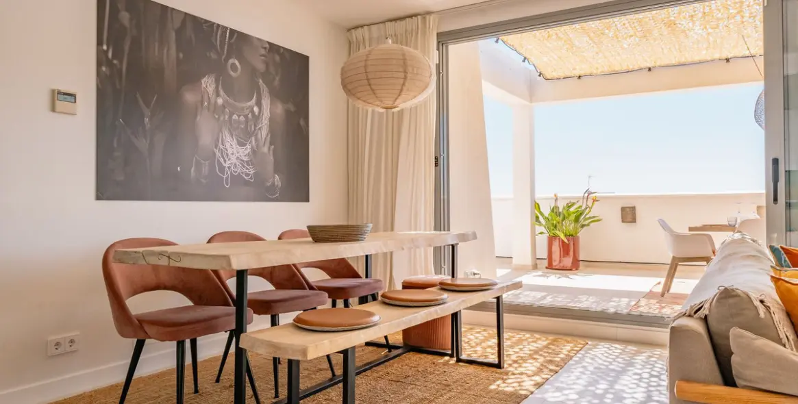 Short-term rent of penthouse in Estepona 25